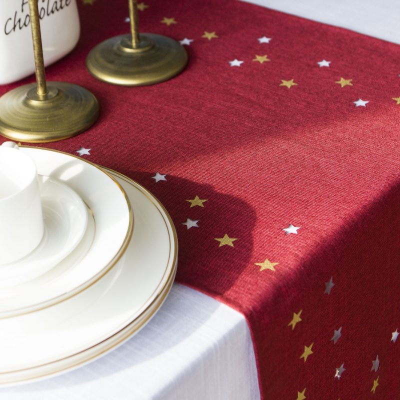 Wholesales Luxury Polyester Yarn-dyed Christmas Table Runner for Dinning Room