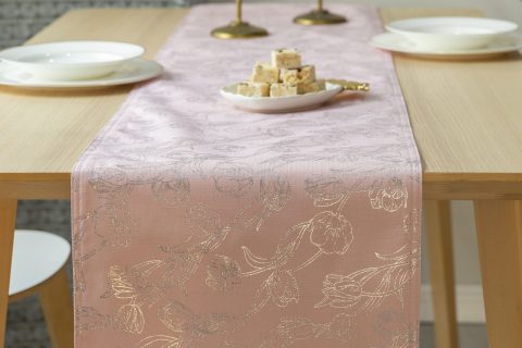 Hot Sale Elegant Luxury Polyester Foil Print Table Runner for Dinning Room
