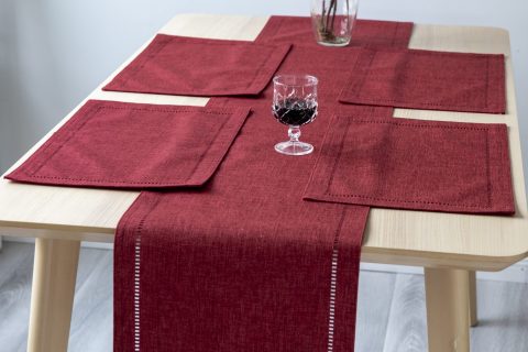 Polyester Solid Simplicity Table Runner with Lurex Yarn