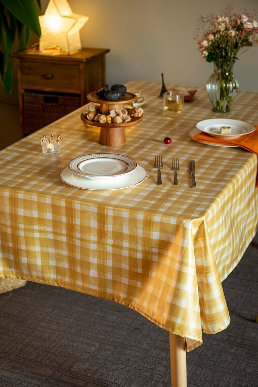 Suggestions For Fall &Winter Tablecloths